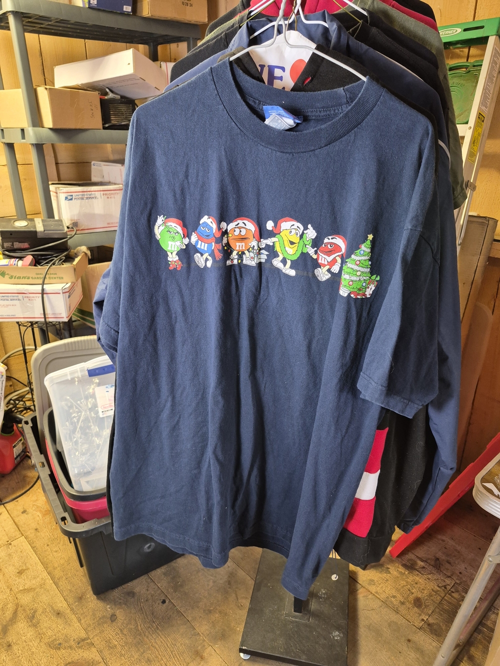 M&M'S Navy Blue Short-Sleeve Holiday Character Tee Bin 53
